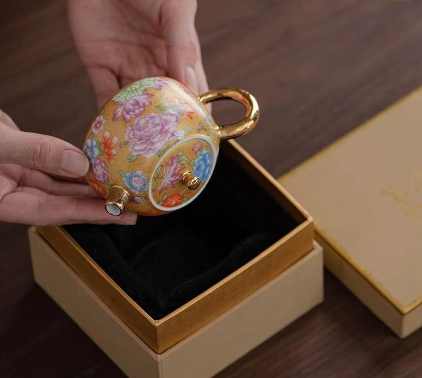 Tai Chi sheep fat jade porcelain enamel mark cloisonne colored gold tea set for home use kung fu tea set tea pot tea cup set.